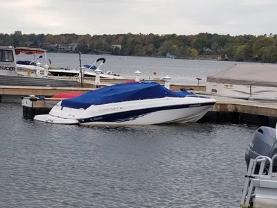 2006 Starcraft Nexstar 20' Bowrider with EZ Loader Trailer