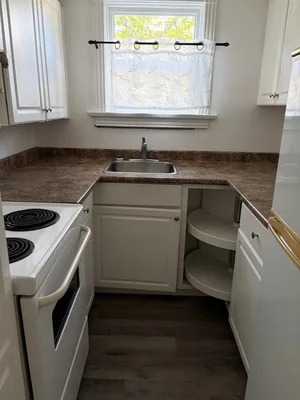 Bright 2-Bedroom Apartment in a Desirable Belleville Area