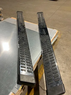RUNNING BOARDS - NEW