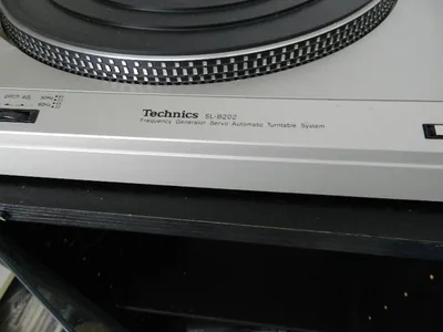 Technics SL-B202 Turntable, Frequency Generator Servo Automatic