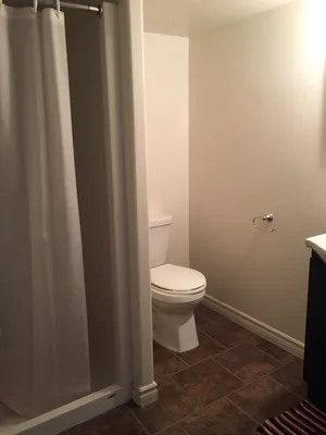 ALL INCLUSIVE WALKING DISTANCE TO SLC & QUEEN'S W. CAMPUS