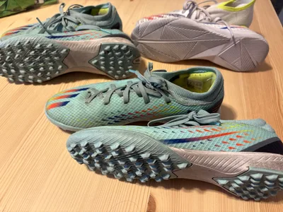 kids soccer cleats