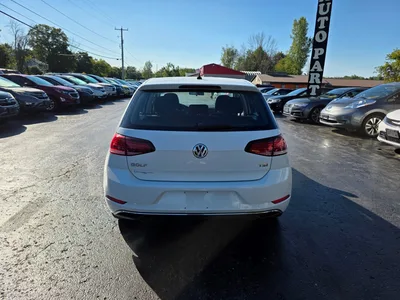 2018 Volkswagen Golf TSi S