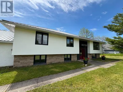 497 WELLINGTON MAIN STREET Prince Edward County (Wellington Ward