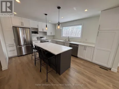 497 WELLINGTON MAIN STREET Prince Edward County (Wellington Ward