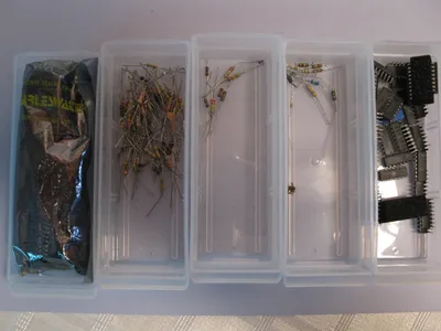ELECTRONIC COMPONENTS