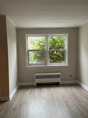 Move in Ready!  2 bedroom 1 bathroom Apartment
