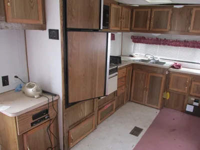 free fifth wheel trailer