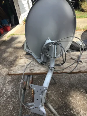 Bell expressvu dish with duel LNB
