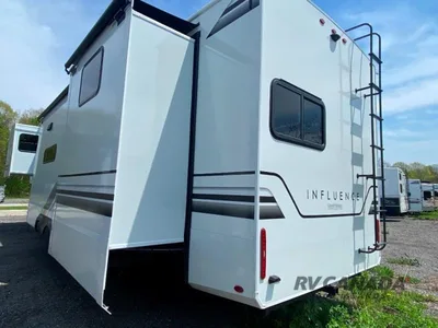 2025 Grand Design Influence 3704BH