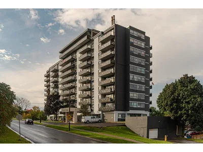 3 Bedroom + Den Apartment for Rent - 84 Runnymede Road