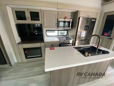 2025 Grand Design Influence 3704BH