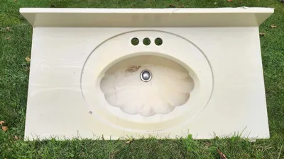 Free Antique Bathroom Sink