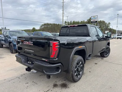 2026 GMC Sierra 2500HD AT4 Crew Cab Standard Box 4-Wheel Drive A