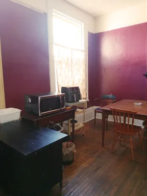 1 XLG Room DowntownKT, Male 50+ Only, Quiet All INCLUSIVE
