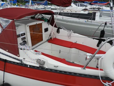 CS 27 Sailboat , Probably Best on Lake Ontario-in Whitby