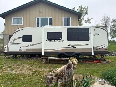 2013 white hawk ultra lite