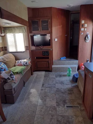2012 Jayco 5th wheel 26.5 RKS
