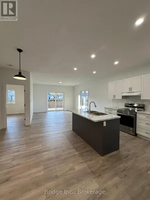 17 DAYTON COURT Prince Edward County (Picton Ward), Ontario