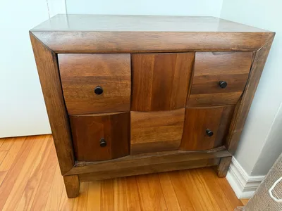 Solid Wood King Bedroom Set with 02 night stands and mattress