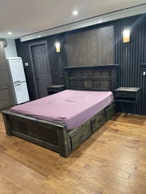 SOLID WOOD QUEEN BEDS WITH STORAGE  !  SAVE   $  200