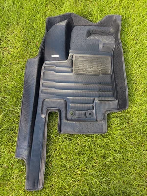 Nissan Pathfinder Mats TuxMat Full Set