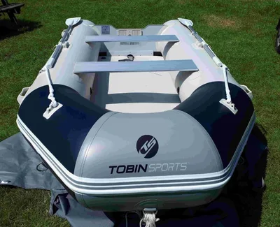 boat new approx 11 ft... 1411 lb 15 hp capacity heavy duty .