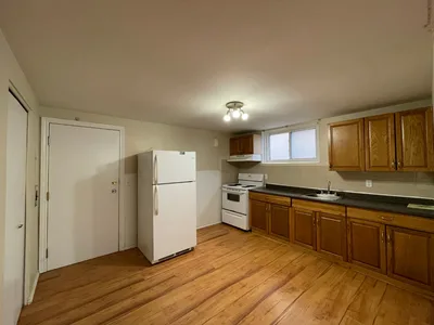 2 bedroom apartment downtown Kingston - 2-251 MacDonnell