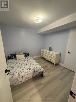 LOWER UNIT - 3 SOLMES STREET Prince Edward County (Sophiasburg W