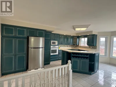 21 MCCANN CRESCENT Madoc, Ontario