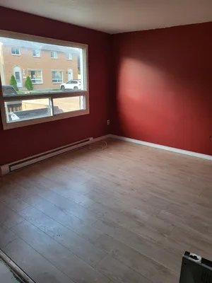 room for rent in townhouse