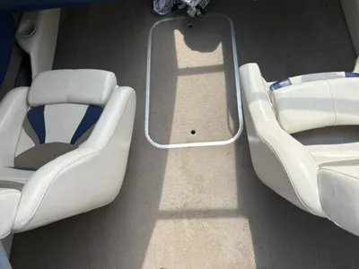 2002 Glastron 190