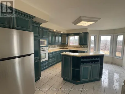 21 MCCANN CRESCENT Madoc, Ontario