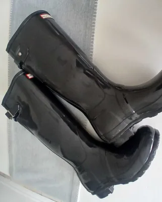 Hunter rain boots size 6, Like new