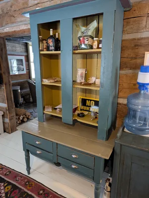 Baker's cabinet