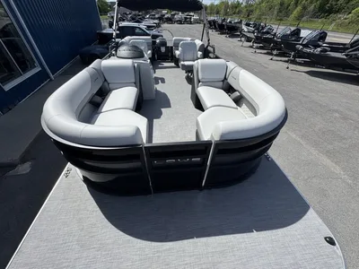 2026 Lowe Boats SS 230 WV TRI-TOON MERCURY 115HP