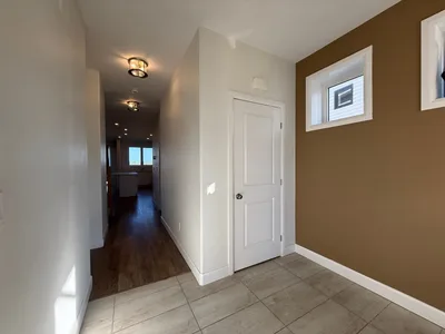 Two-storey 4 bedroom house in Amherstview- 9 Erie Court