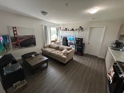 1 Bec 1 Bath Apartment - Central Kingston