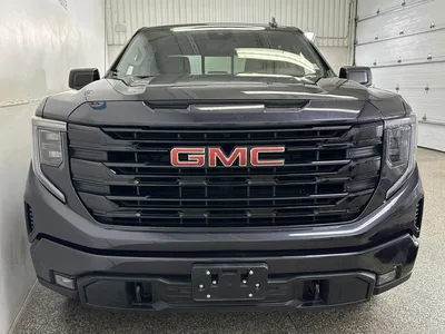 2024 GMC Sierra 1500 Crew Cab Short Box Elevation 5.3L/PWR BUCKE