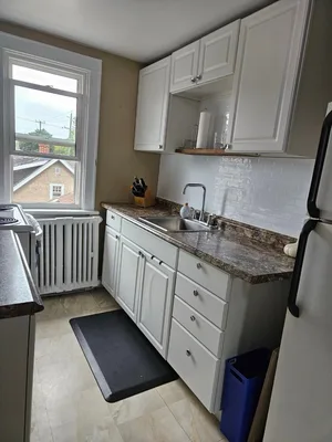 character one bedroom + den