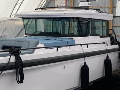 2025 Axopar 37 XC CROSS CABIN