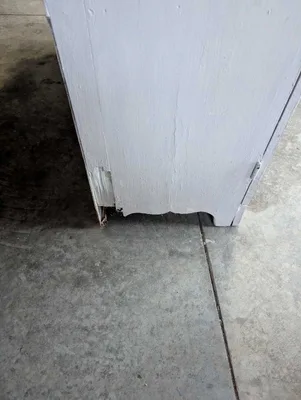 Free Cabinet/Bureau