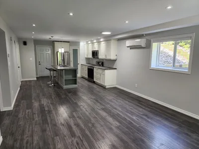 ALL-INCLUSIVE: Modern 2-Bed Garden Walkout with Private Yard