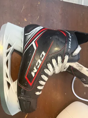 CCM JetSpeed FT345 hockey skates