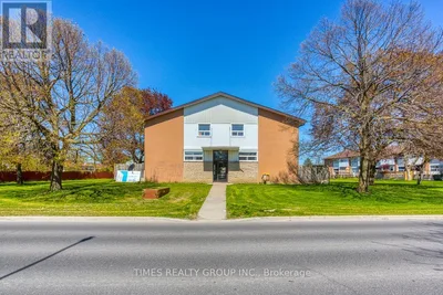 #F - 23 MANITOU CRESCENT W Loyalist (Amherstview), Ontario