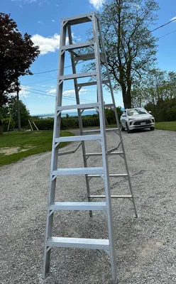 Ladders:  6ft. & 5ft. Aluminum Ladders  with paint tray