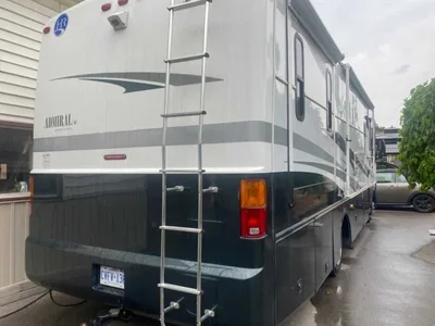 2005  Class A Holiday Rambler Admiral SE Motorhome