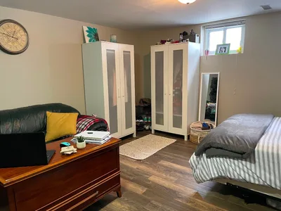 Extra Large room to rent to one female
