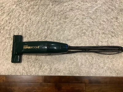 Stick vacuum corded