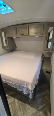 Shadow Cruiser Travel Trailer --NOT A PARK MODEL--